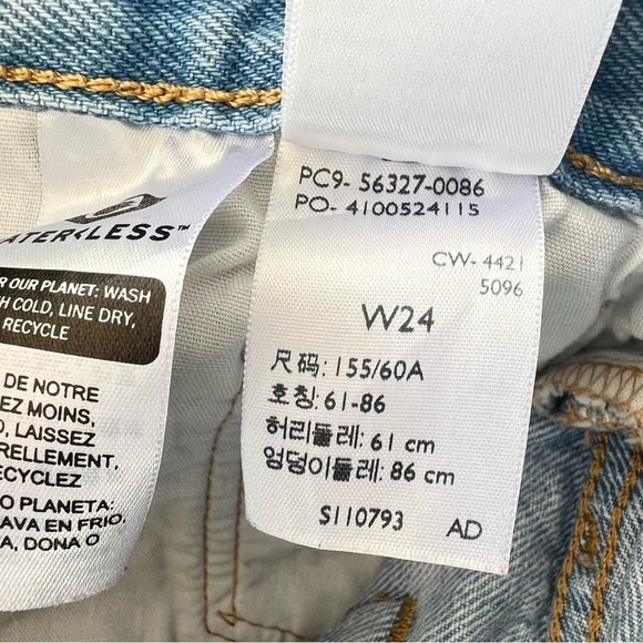 Levi’s 501 high rise button fly jeans denim shorts 24 light premium cutoff - Picture 6 of 10